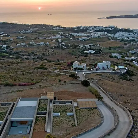 Cave Bikini * Parikia (Paros)